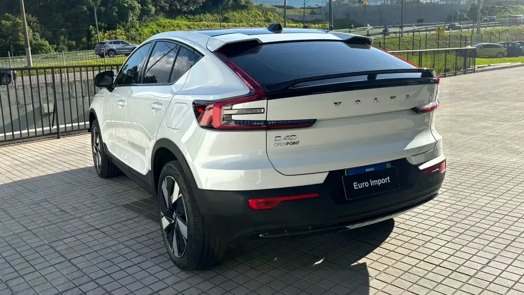 Volvo C40 Recharge - Imagem 4