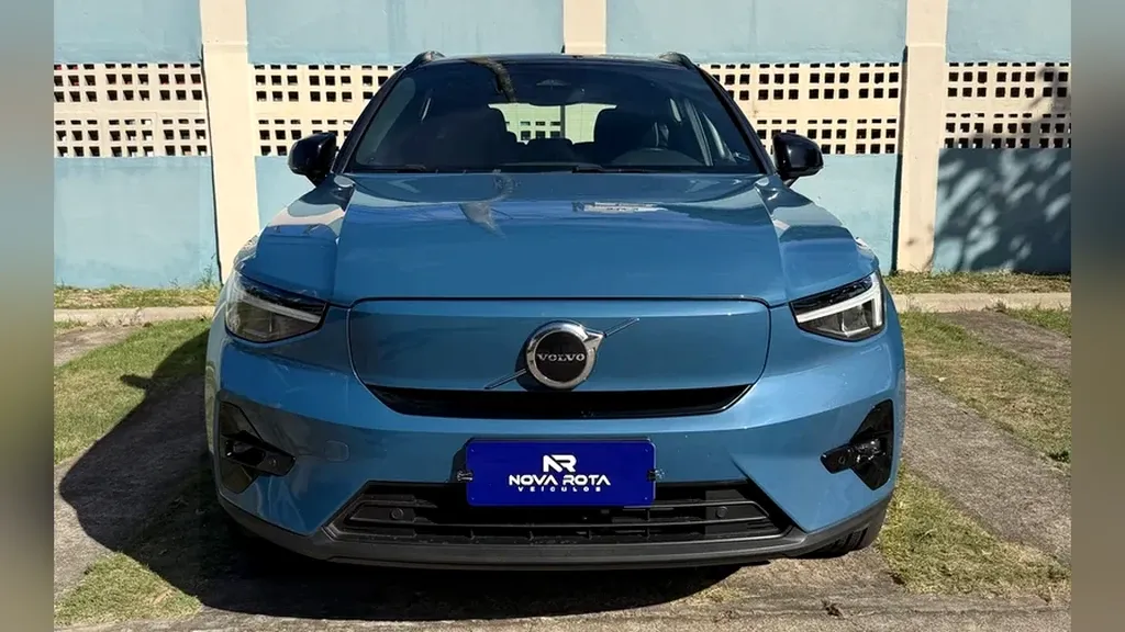 Volvo XC40 Recharge - Imagem 2