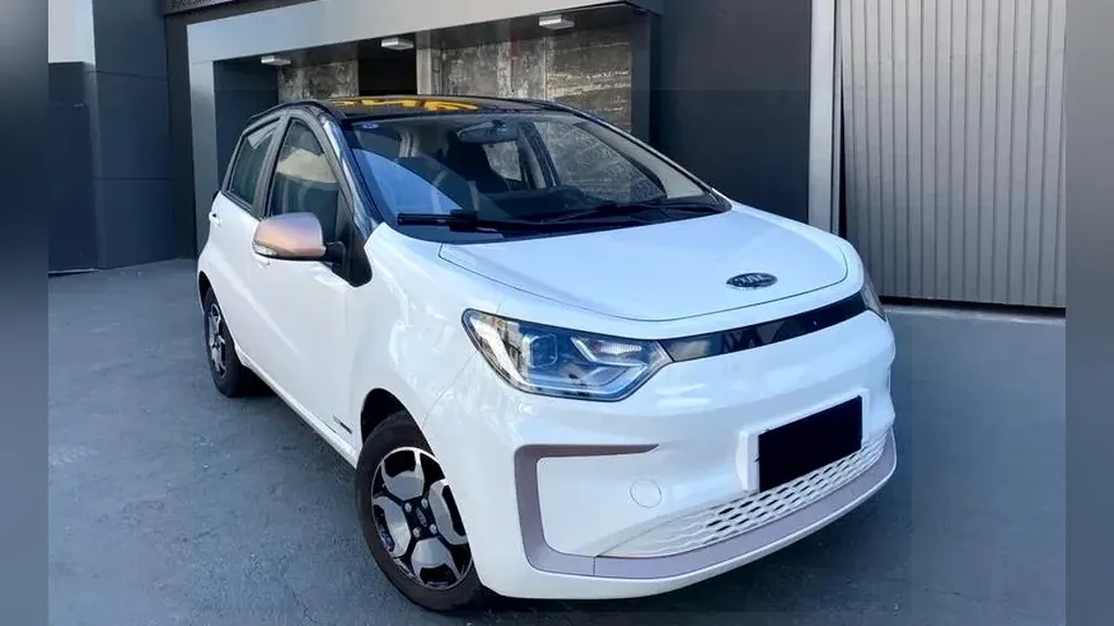 Foto de um jac e-js1