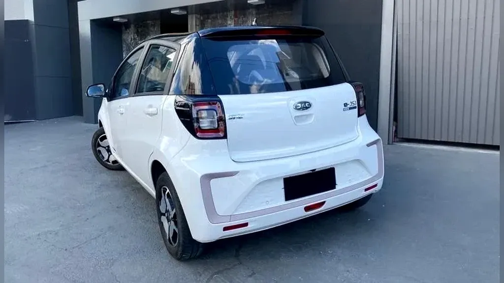 JAC E-JS1 - Imagem 3