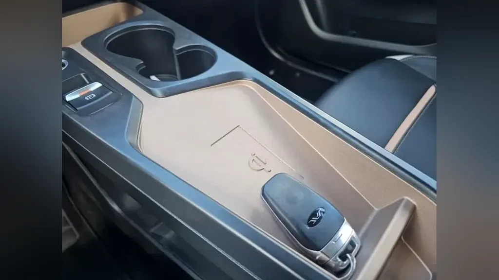 JAC E-JS1 - Imagem 12