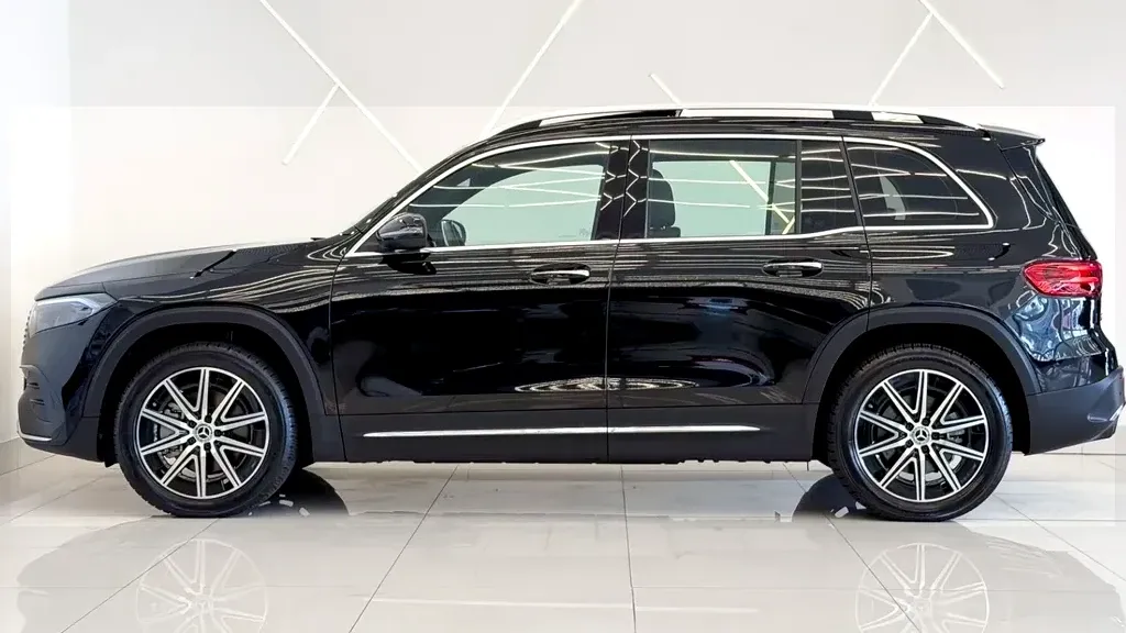 Mercedes Eqb 250 - Imagem 5