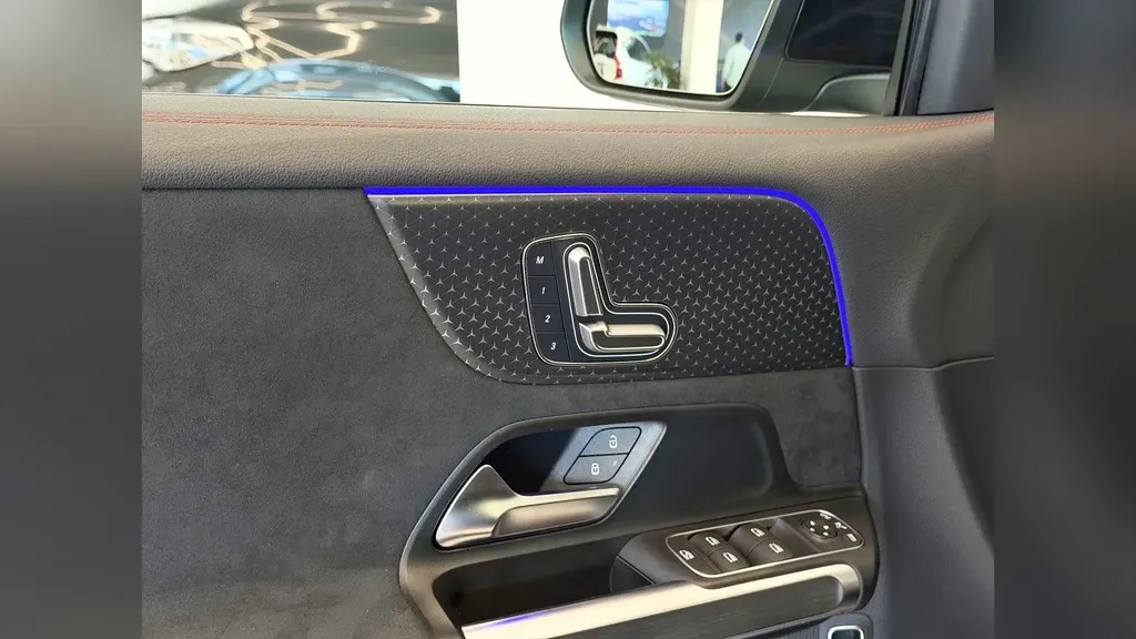 Mercedes Eqb 250 - Imagem 12