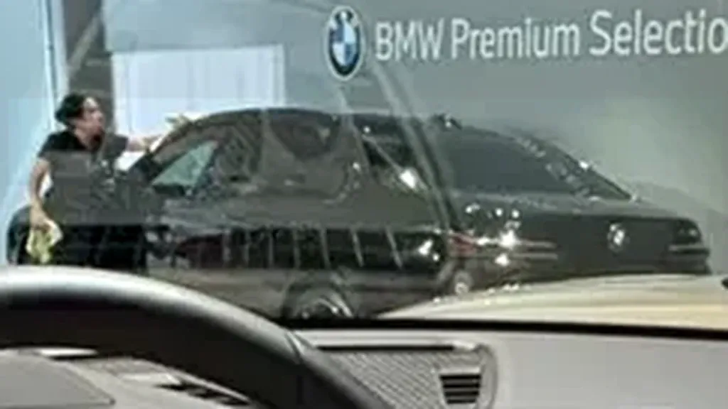BMW IX1 - Imagem 6