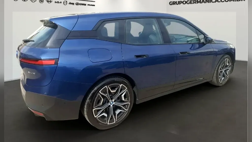 BMW Ix - Imagem 3