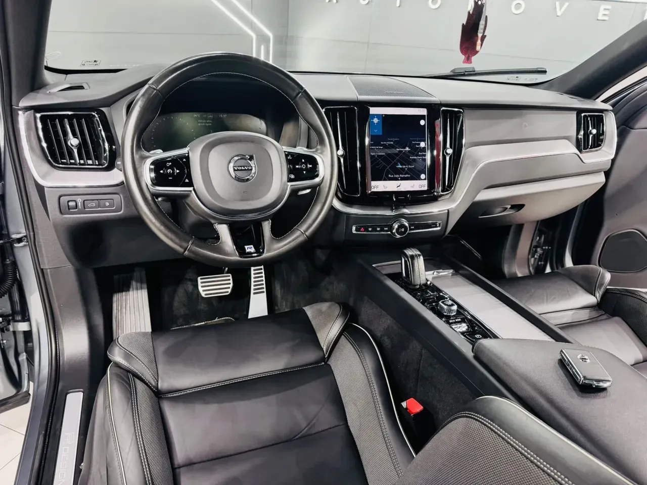 Volvo Xc60 - Imagem 13