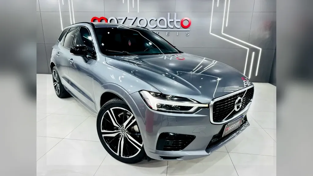 Foto de um volvo xc60