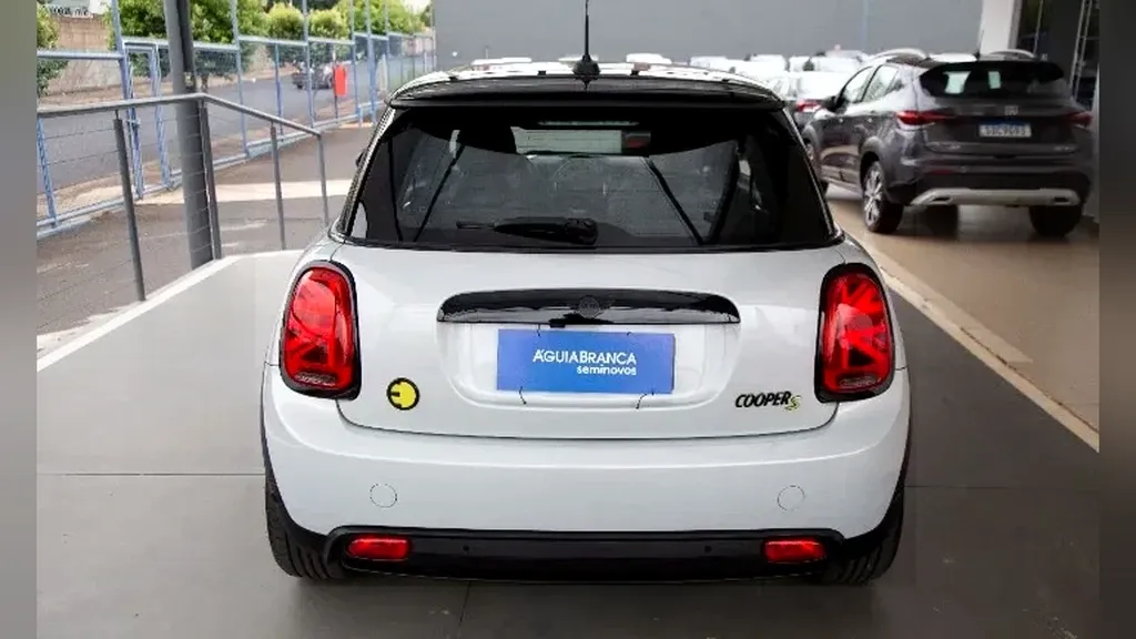 Mini Cooper SE - Imagem 7