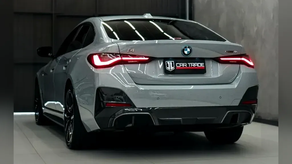 BMW I4 Edrive35 - Imagem 17