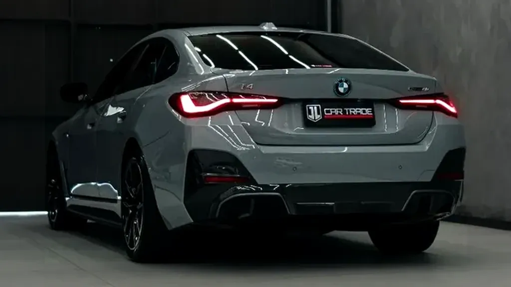 BMW I4 Edrive35 - Imagem 19