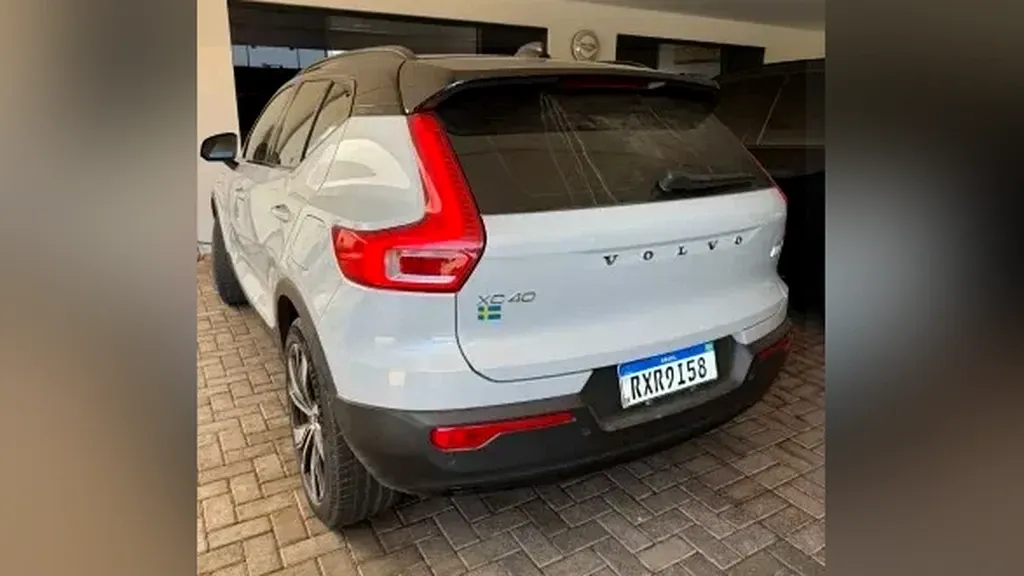 Volvo XC40 Recharge - Imagem 4