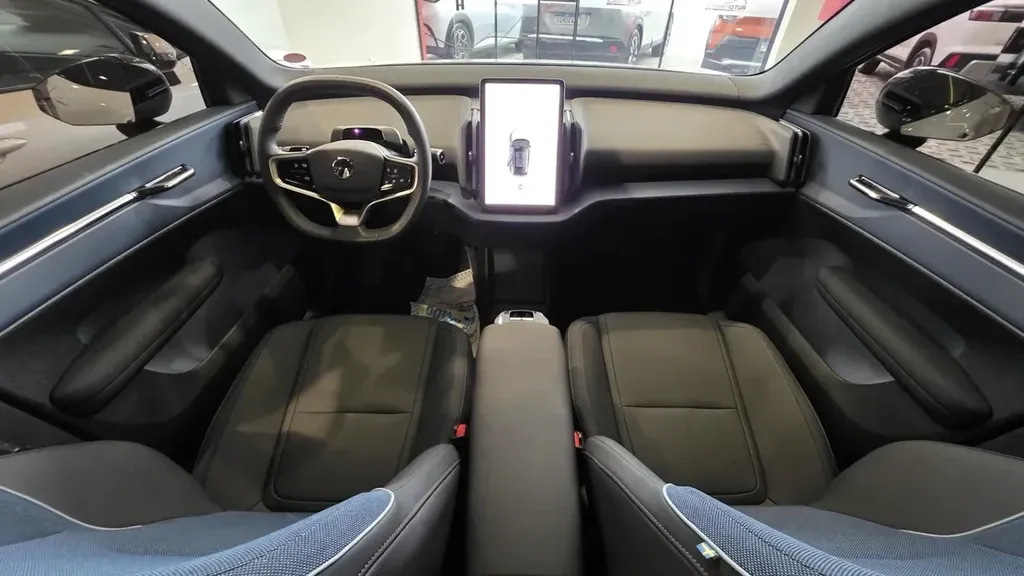 Volvo EX30 - Imagem 13