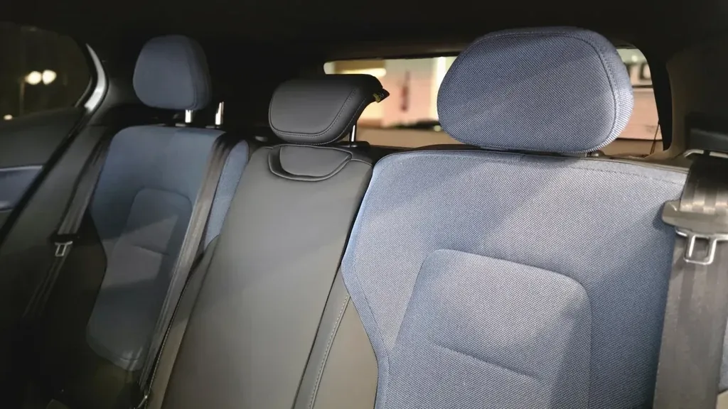 Volvo EX30 - Imagem 17