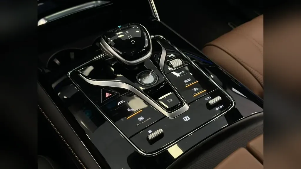 BYD Tang - Imagem 15