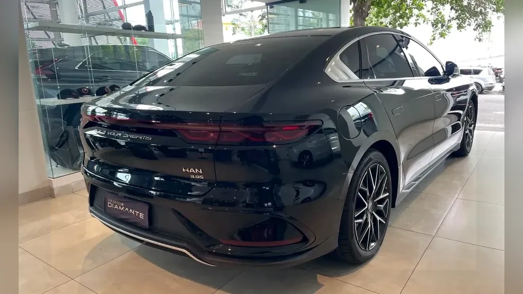 BYD Han - Imagem 14