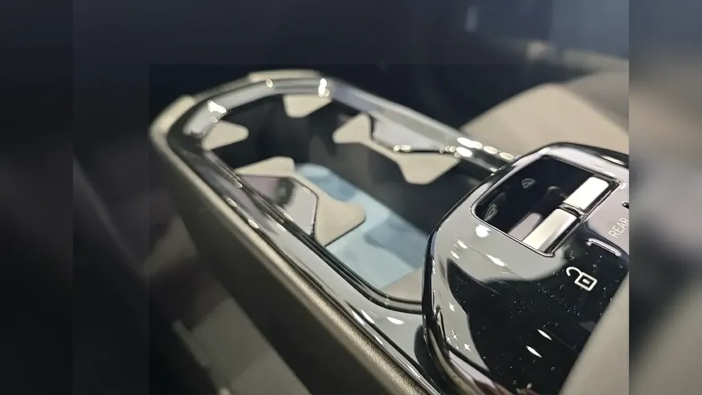 Volvo EX30 - Imagem 17