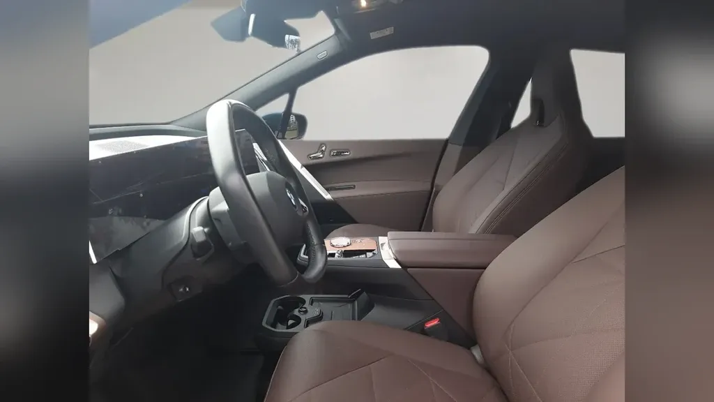 BMW Ix - Imagem 6
