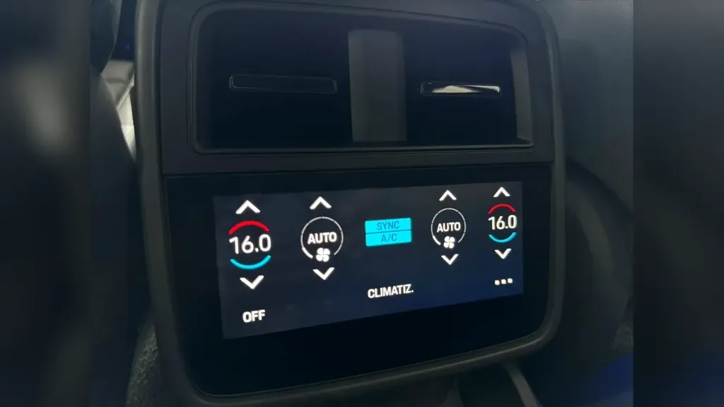 Porsche Taycan - Imagem 15