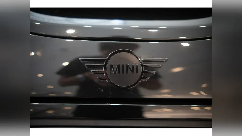 Mini Cooper SE - Imagem 4