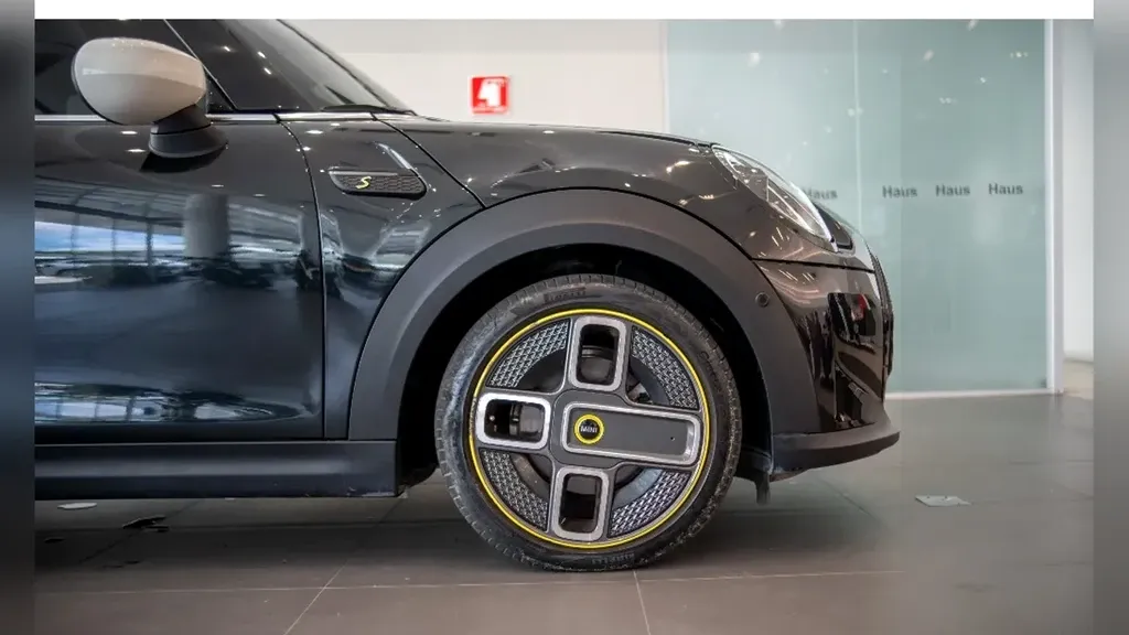 Mini Cooper SE - Imagem 6