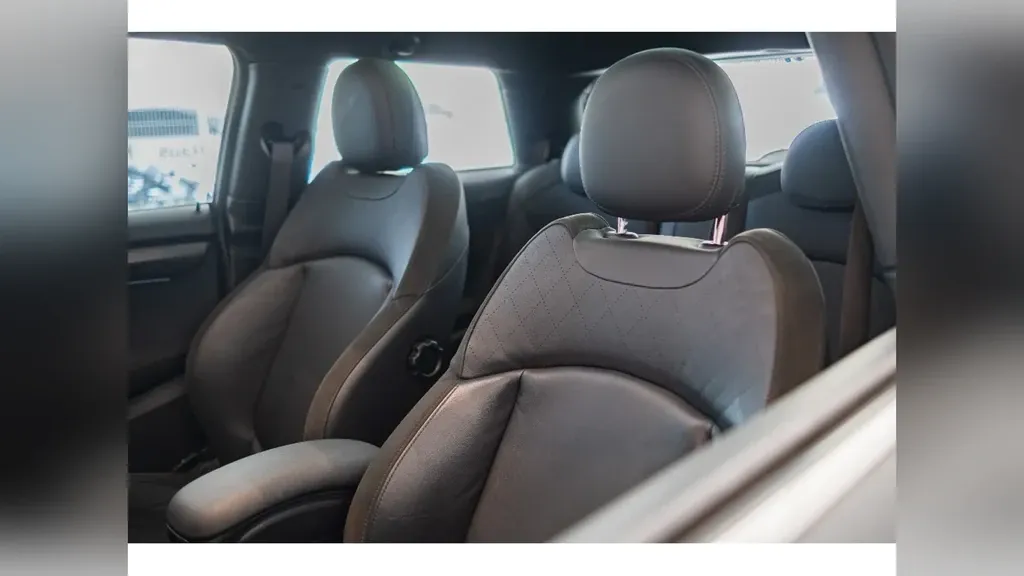 Mini Cooper SE - Imagem 18