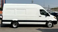 JAC Iev7s - Miniatura 6