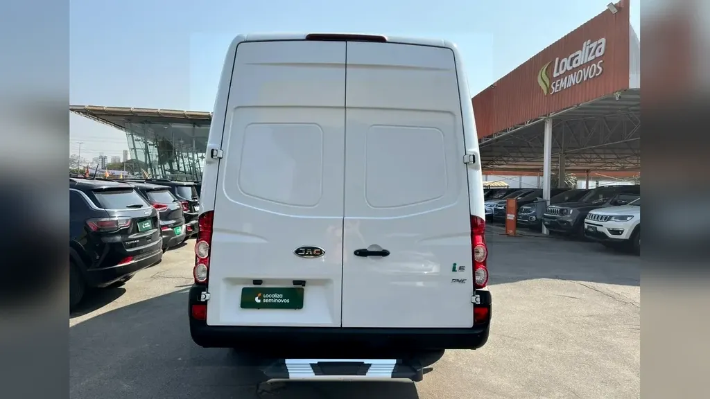 JAC Iev7s - Imagem 4