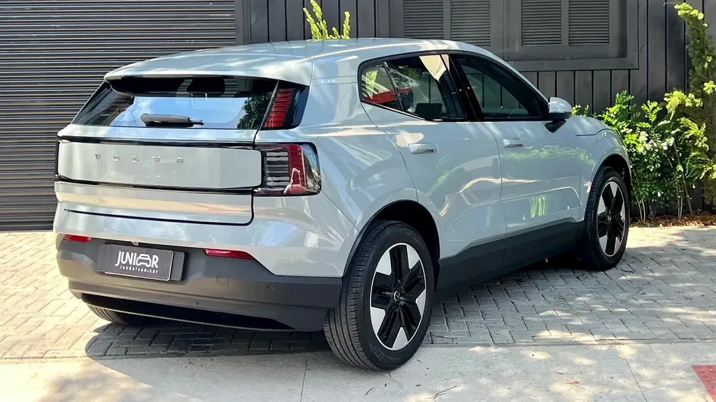 Volvo EX30 - Imagem 2