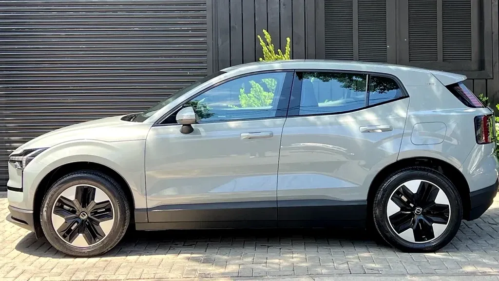 Volvo EX30 - Imagem 8