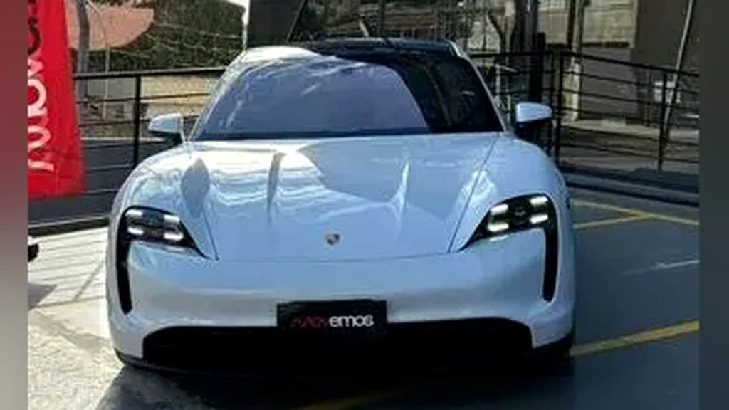 Porsche Taycan - Imagem 3