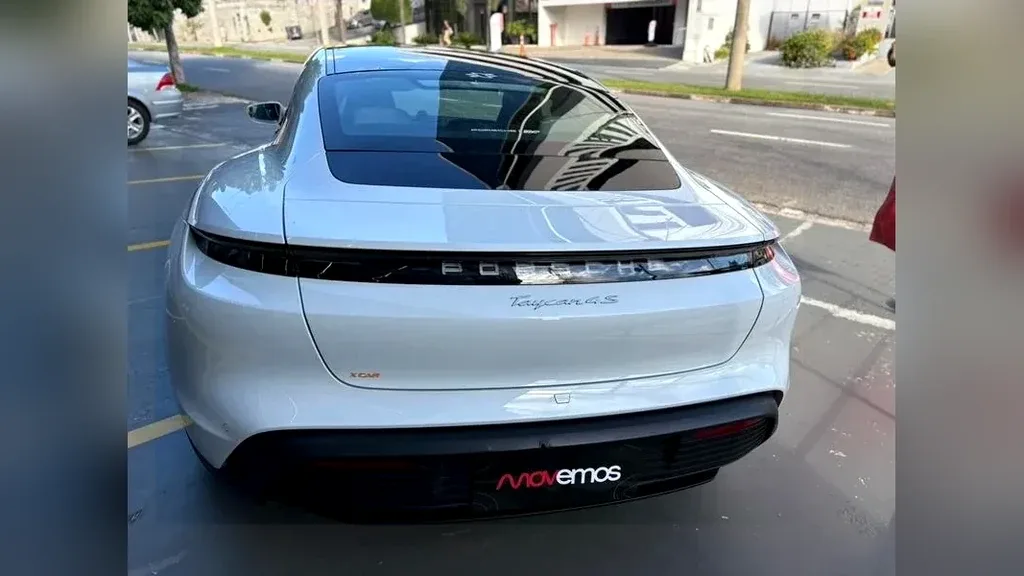 Porsche Taycan - Imagem 6