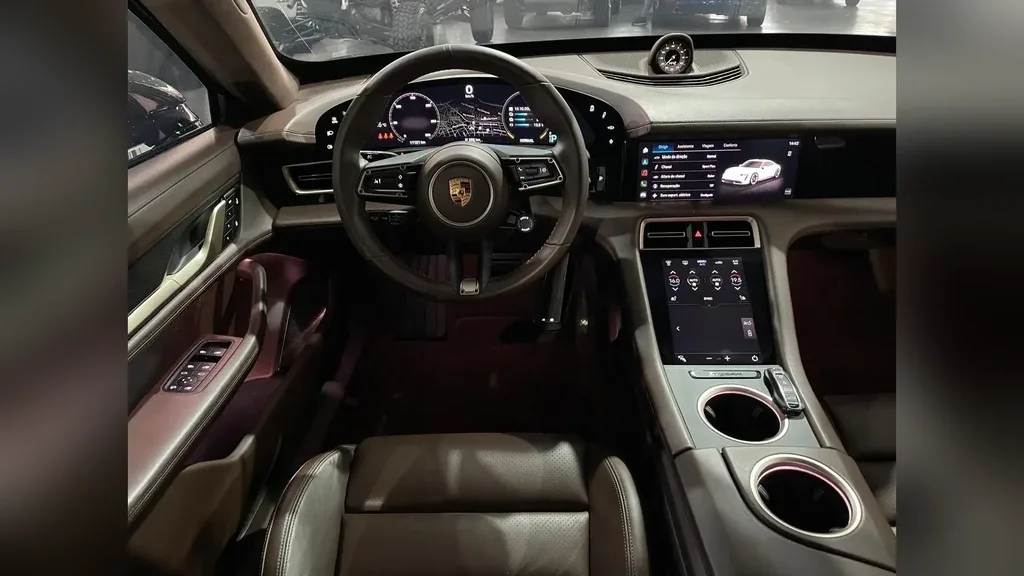 Porsche Taycan - Imagem 8