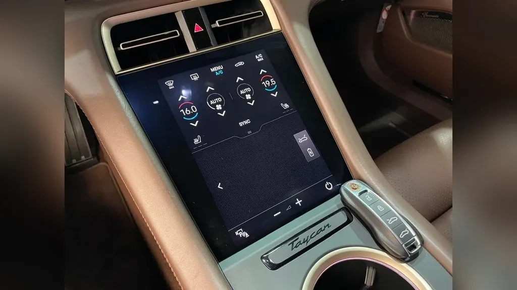 Porsche Taycan - Imagem 10