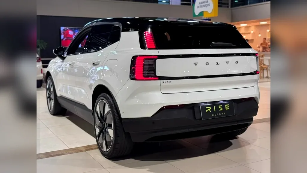 Volvo EX30 - Imagem 7