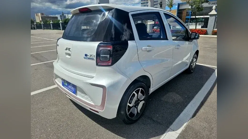 JAC E-JS1 - Imagem 5