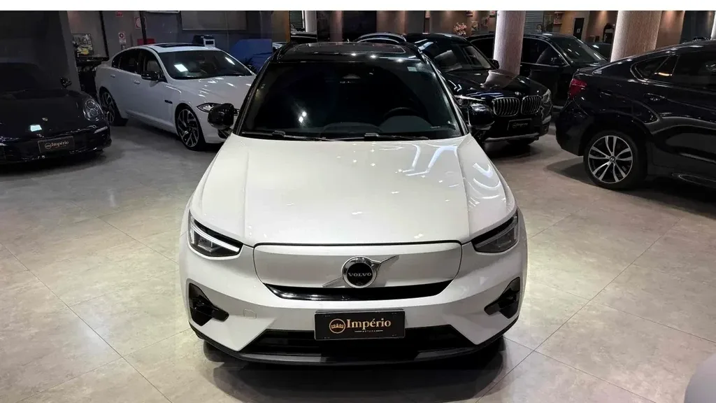 Volvo XC40 Recharge - Imagem 2