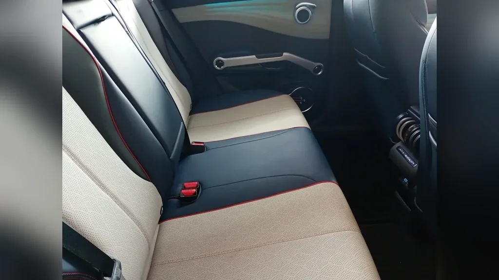 BYD Yuan Plus - Imagem 13