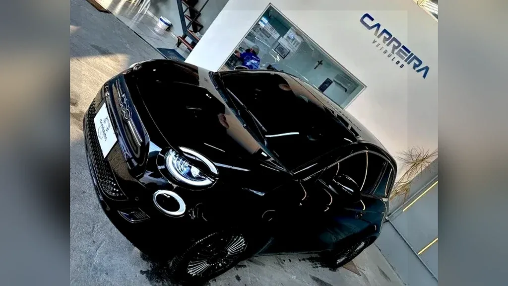 Foto de um fiat 500e