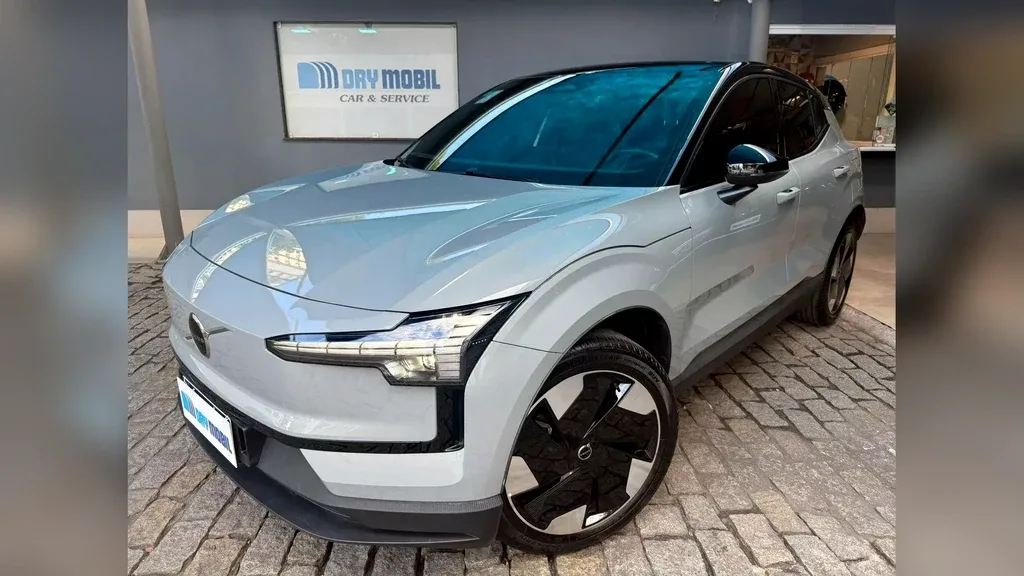 Foto de um volvo ex30