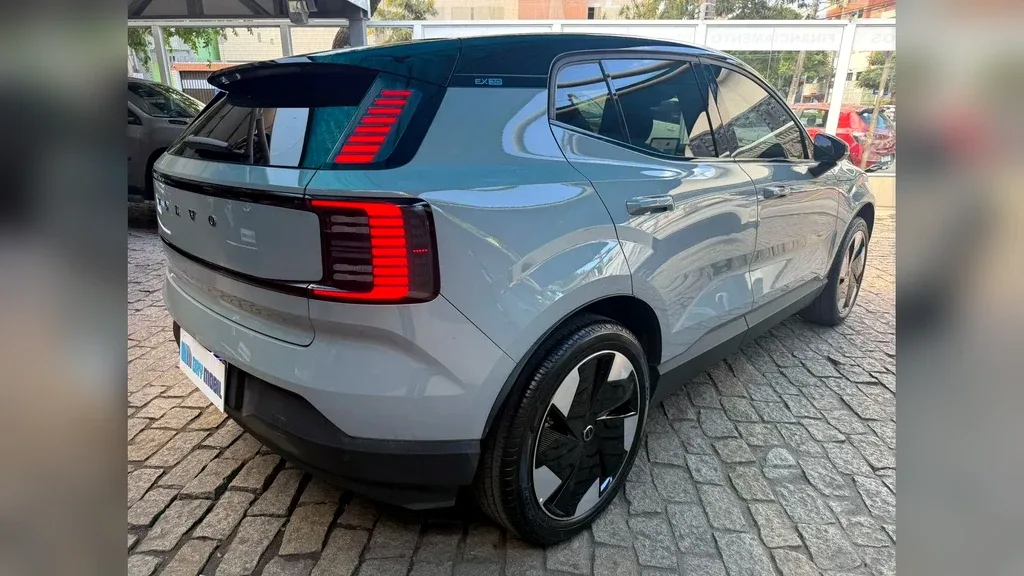 Volvo EX30 - Imagem 5