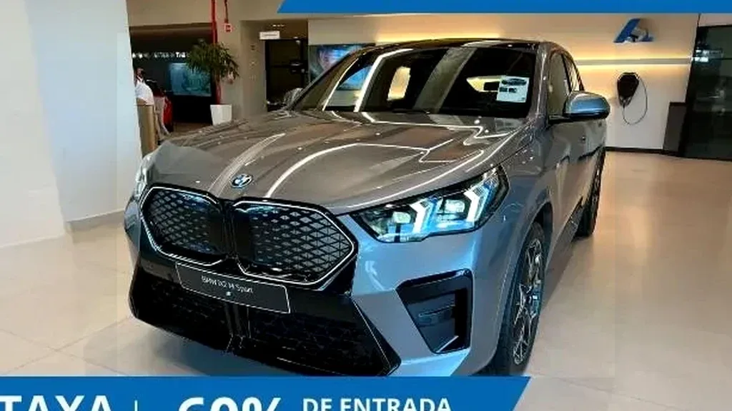 Foto de um bmw ix2