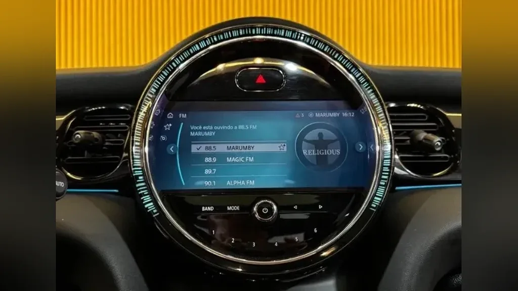 Mini Cooper SE - Imagem 16