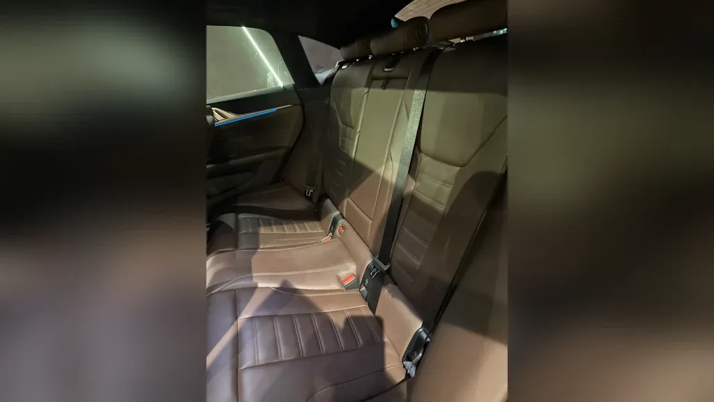 BMW I4 Edrive35 - Imagem 13