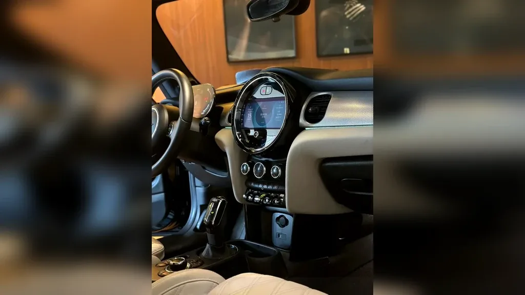 Mini Cooper SE - Imagem 11