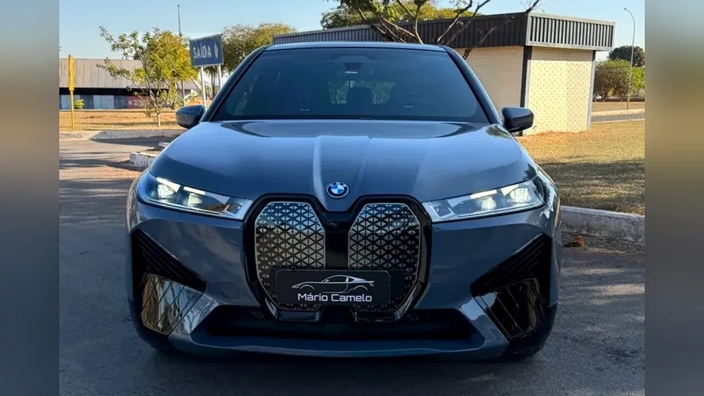BMW Ix - Imagem 10