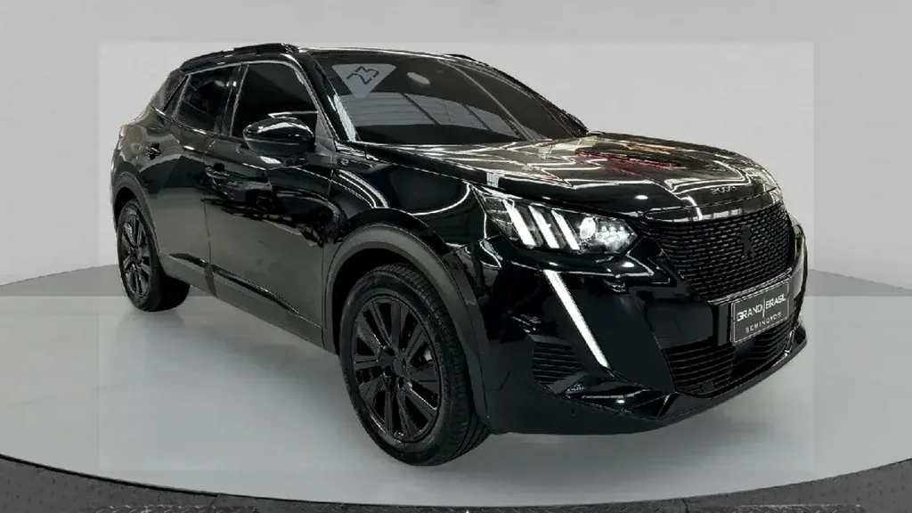 Foto de um peugeot e-2008