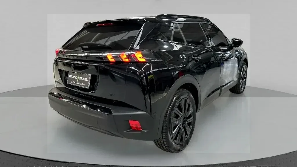 Peugeot E-2008 - Imagem 3