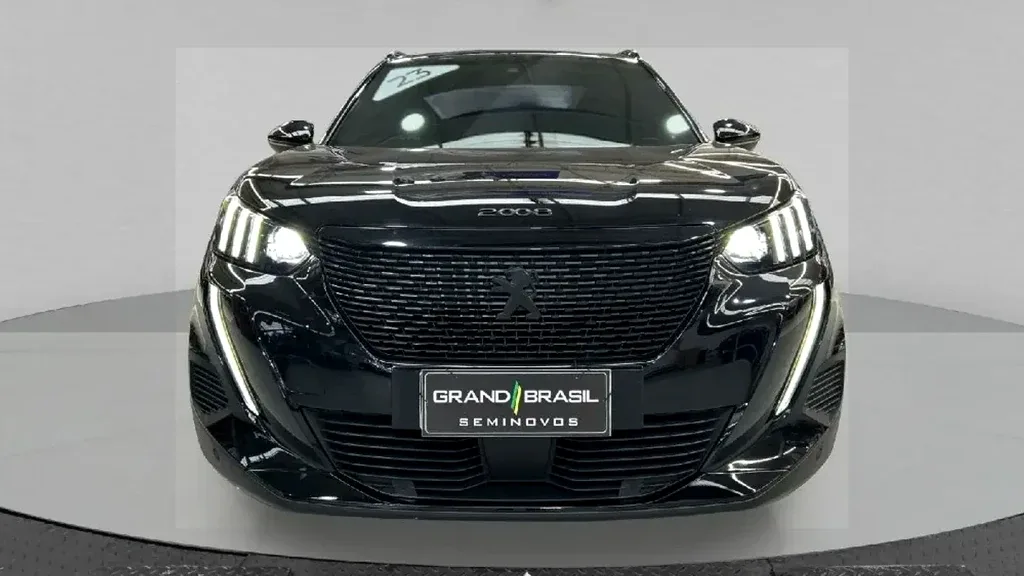 Peugeot E-2008 - Imagem 8