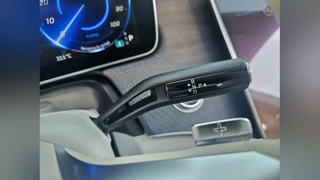 Mercedes Eqe 300 - Imagem 15