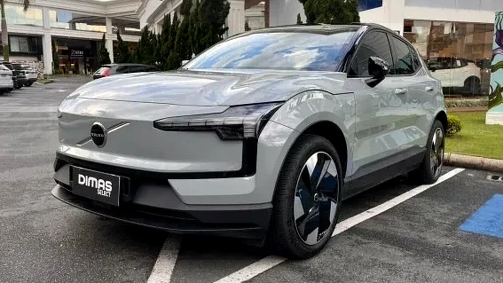 Foto de um volvo ex30